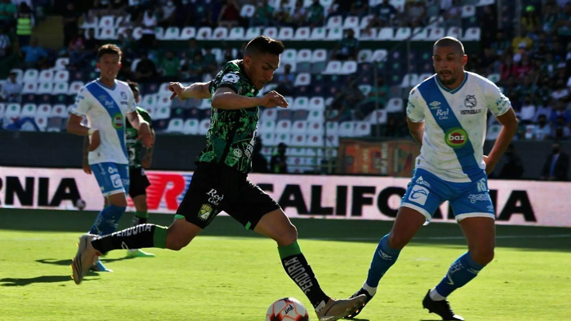 Juan Pablo Segovia  es la nueva baja en defensa del Puebla